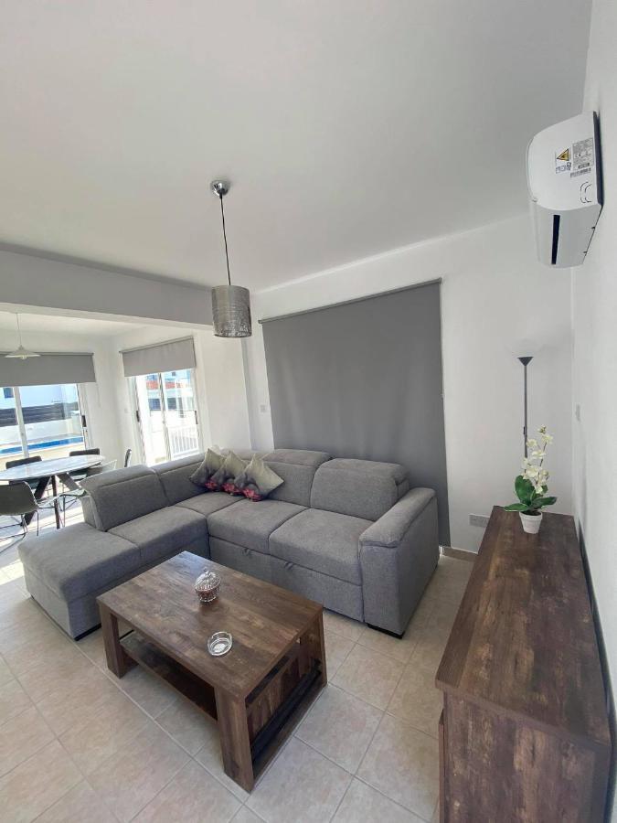Cosy Apartment In Kato Paphos With Pool Access Exterior foto